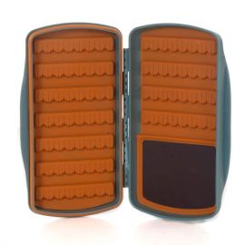 Fishpond Tacky Pescador MagPad Fliegenbox, smoke grey