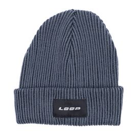 Vorderansicht der Loop Stilren Beanie in Stone Gray (Dunkelgraublau) mit klassischem Umschlag und Loop-Logo-Patch.