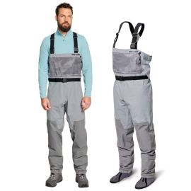 Produktfoto der Orvis Pro Wathose für Herren, Vorderansicht an einem Mann und 3/4-Seitenansicht, leichte, atmungsaktive, wasserdichte Angelbekleidung in Grau mit Gravel-Guard-System und Boot-Foot-Design auf weißem Hintergrund.
