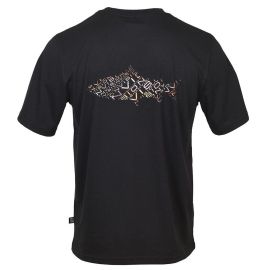 Rückansicht des schwarzen Vision Brown Trout T-Shirts. Das Shirt zeigt einen großen, detailreichen Grafik-Print einer Bachforelle in Weiß- und Grautönen. Der lockere Schnitt (Relaxed Fit) und die hochwertige Textur des zu 100 % recycelten Materials sind d